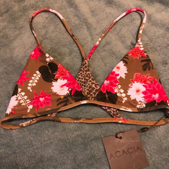 acacia swimwear Other - NWT Acacia Lei Day bikini top